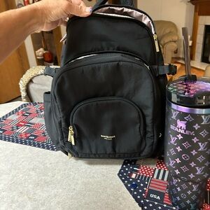 Isaac Mizrahi insulated backpack  black color chroma black engraved stanley